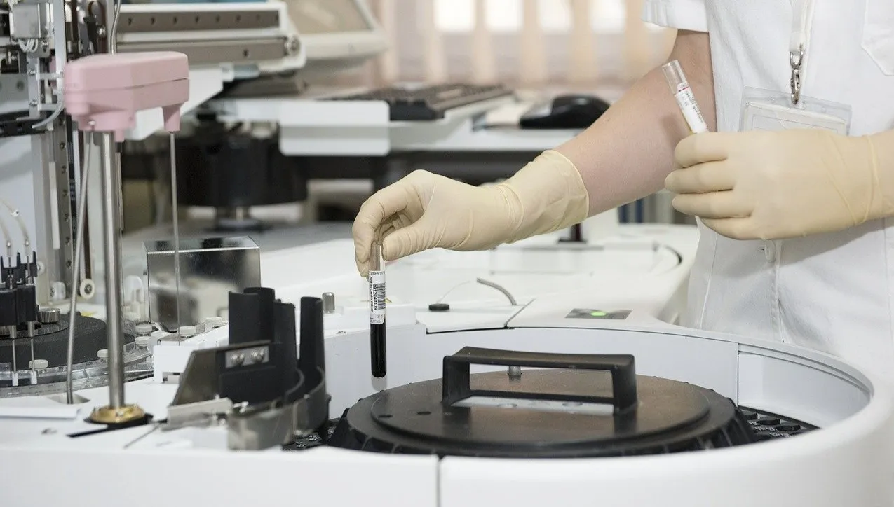 Kielce: Powstaje laboratorium, gdzie będą prowadzone badania na obecność koronawirusa