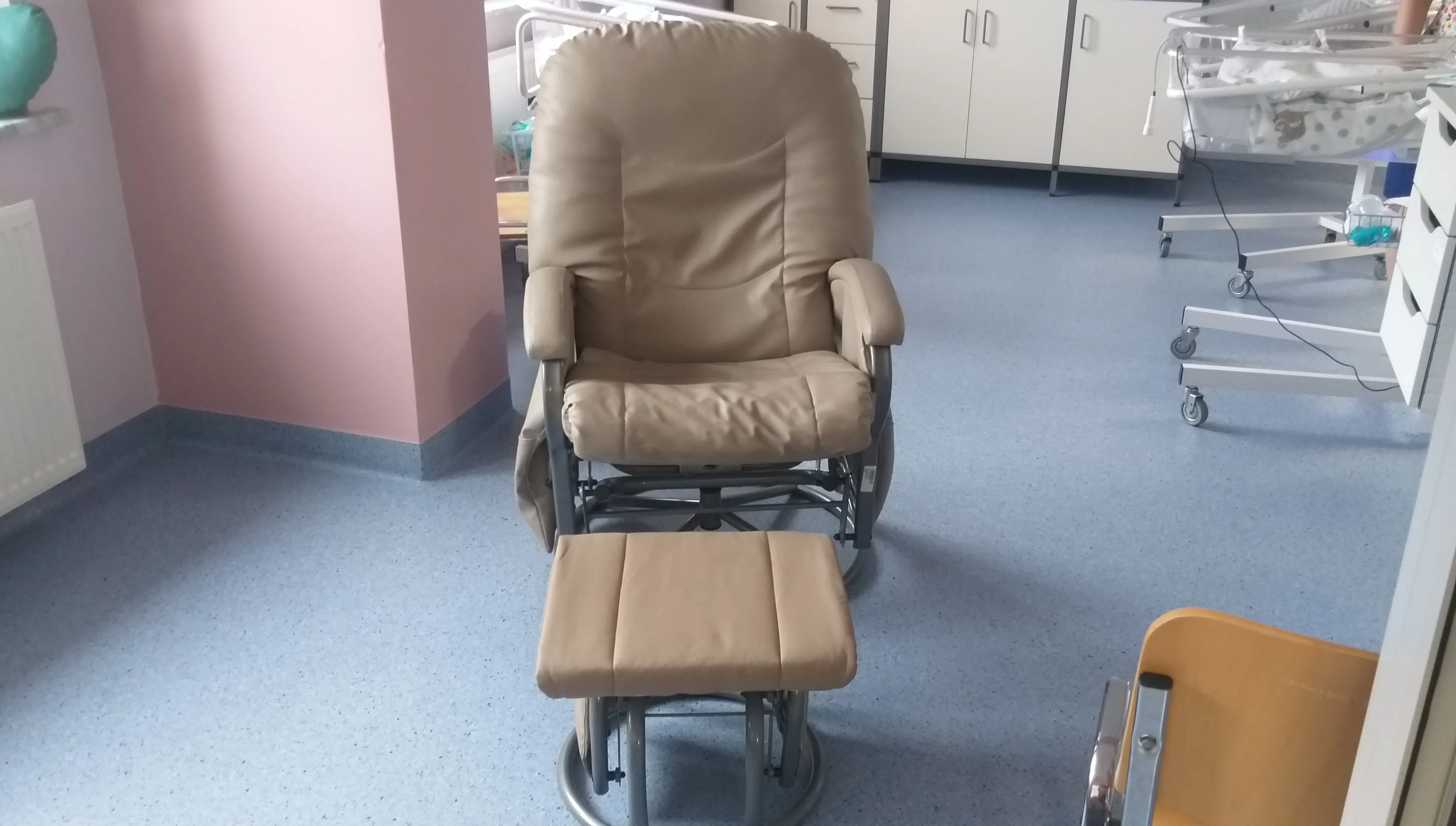 Bielski szpital otrzymał fotel do "kangurowania"