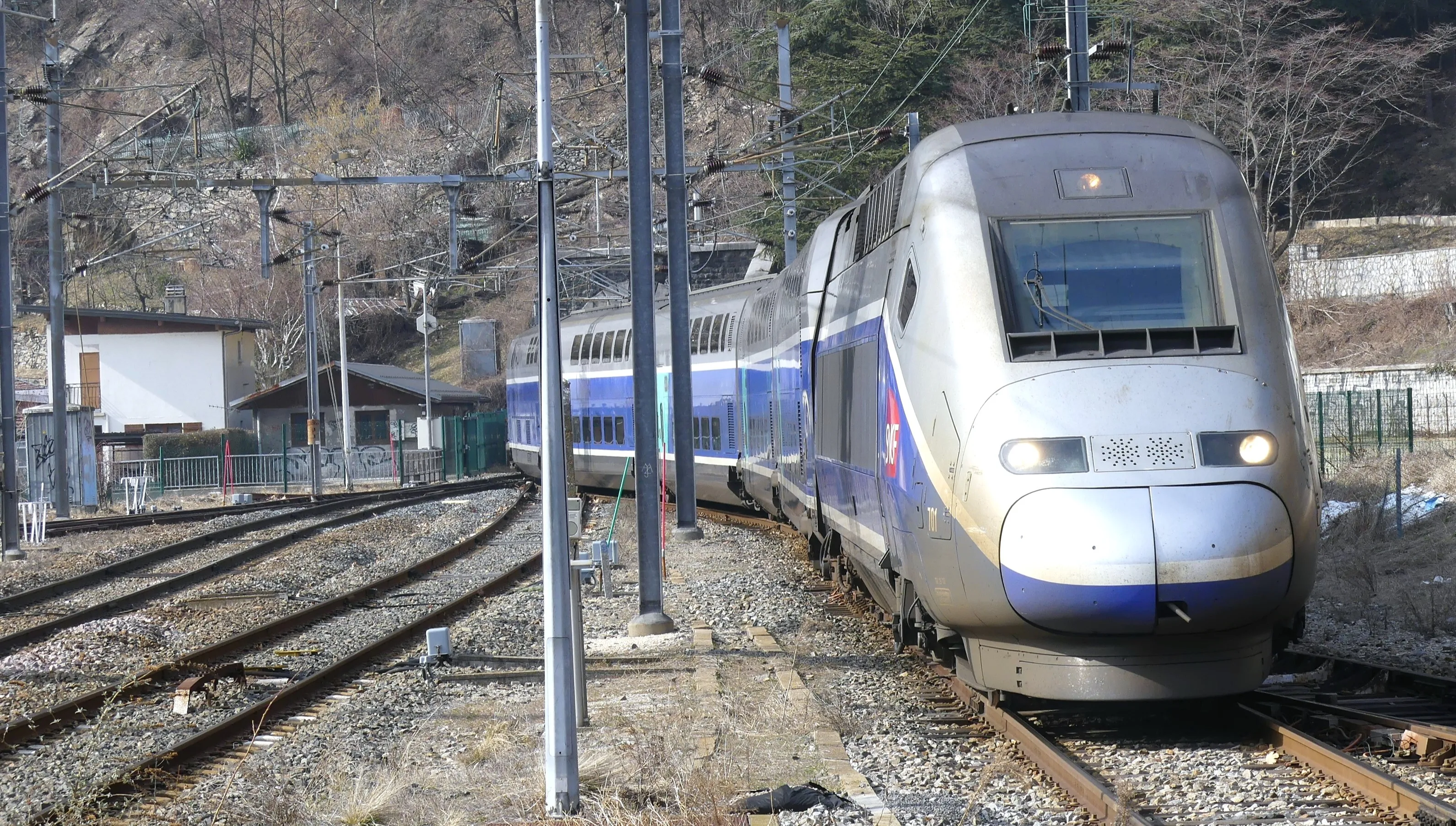 Wykolejenie TGV pod Strasburgiem. Ponad 20 osób jest poszkodowanych