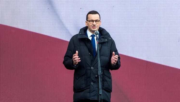 Premier zachęca do wirtualnego spaceru po cmentarzu katyńskim. "Oddajmy hołd ofiarom"