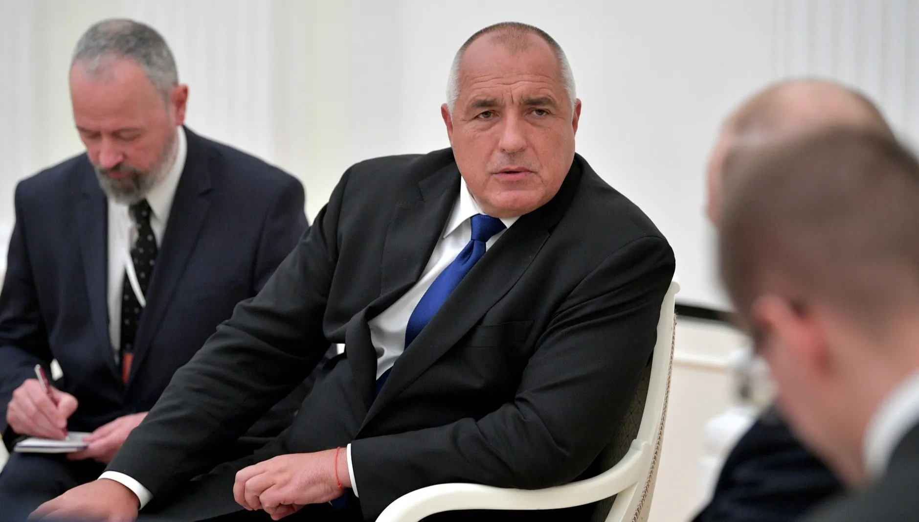 Premier Bułgarii na okładce książki o... prostaku. Padły publiczne przeprosiny