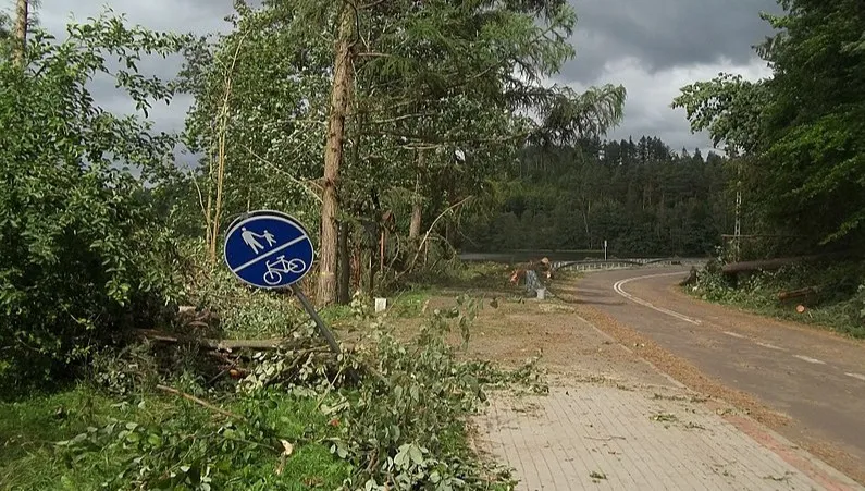 Umorzono śledztwo wobec trojga synoptyków 