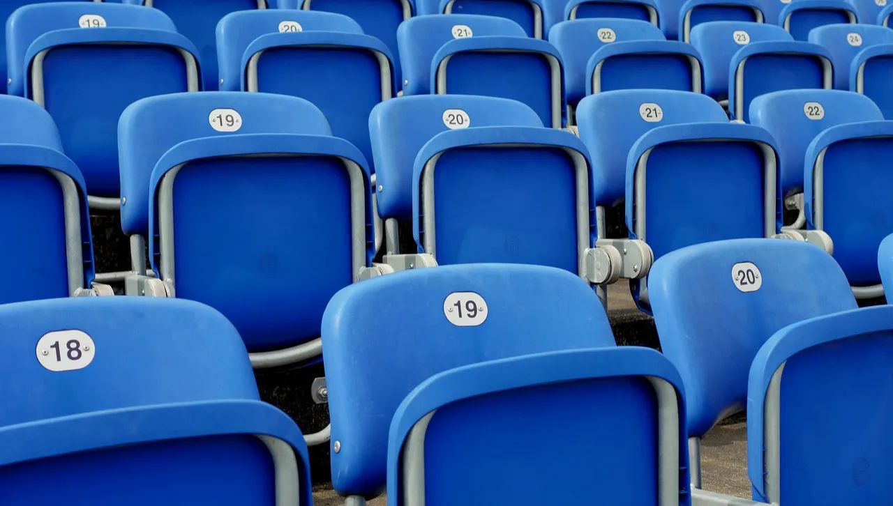 Wojewoda zakazał udziału publiczności w imprezach sportowych w województwie łódzkim