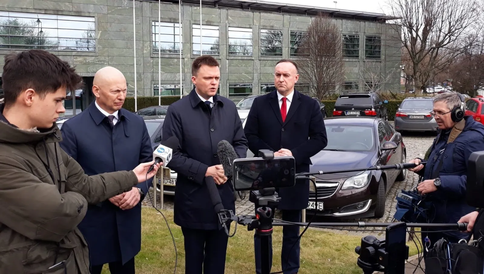 Hołownia i gen. Różański z "pomysłem" na BBN