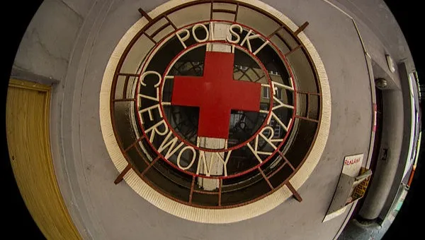 PCK wstrzymał wydawanie paczek żywnościowych