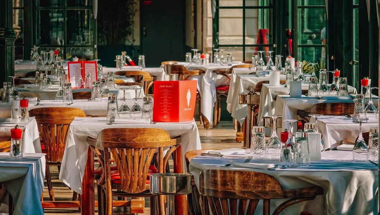 Urzędy oferują pomoc właścicielom lokali gastronomicznych