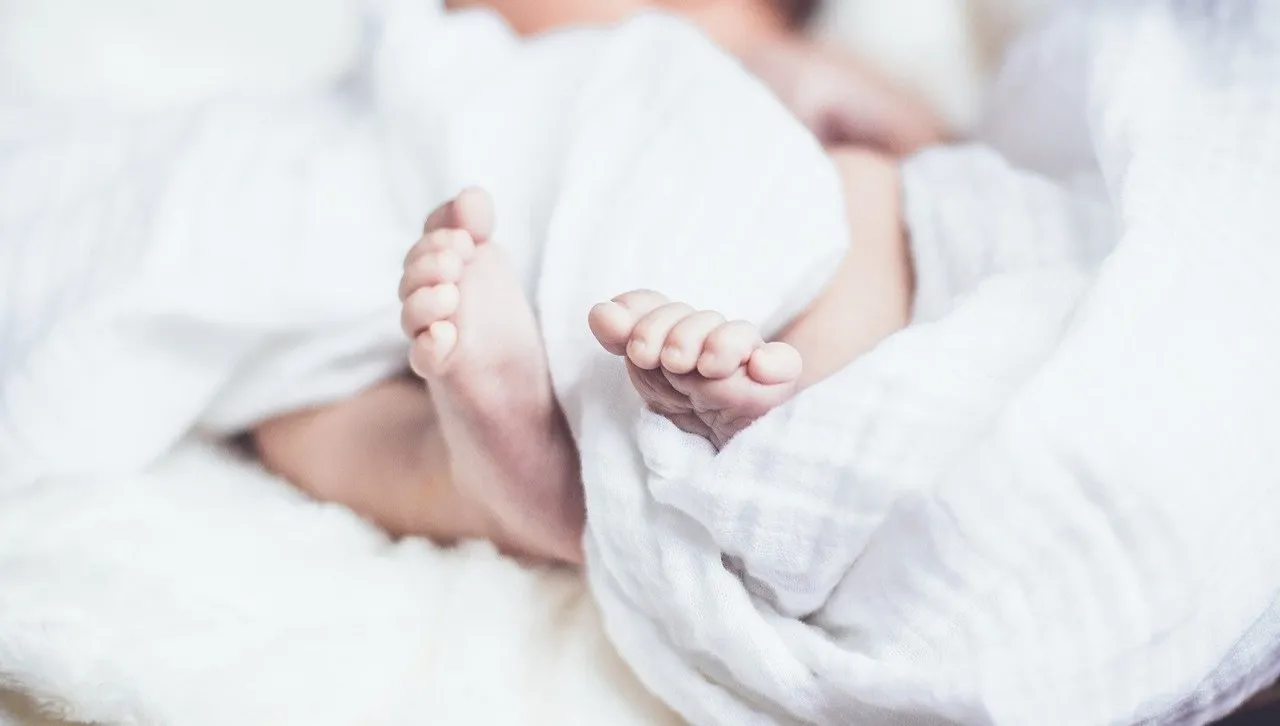 Znęcał się nad półrocznym synem. Zapadł wyrok