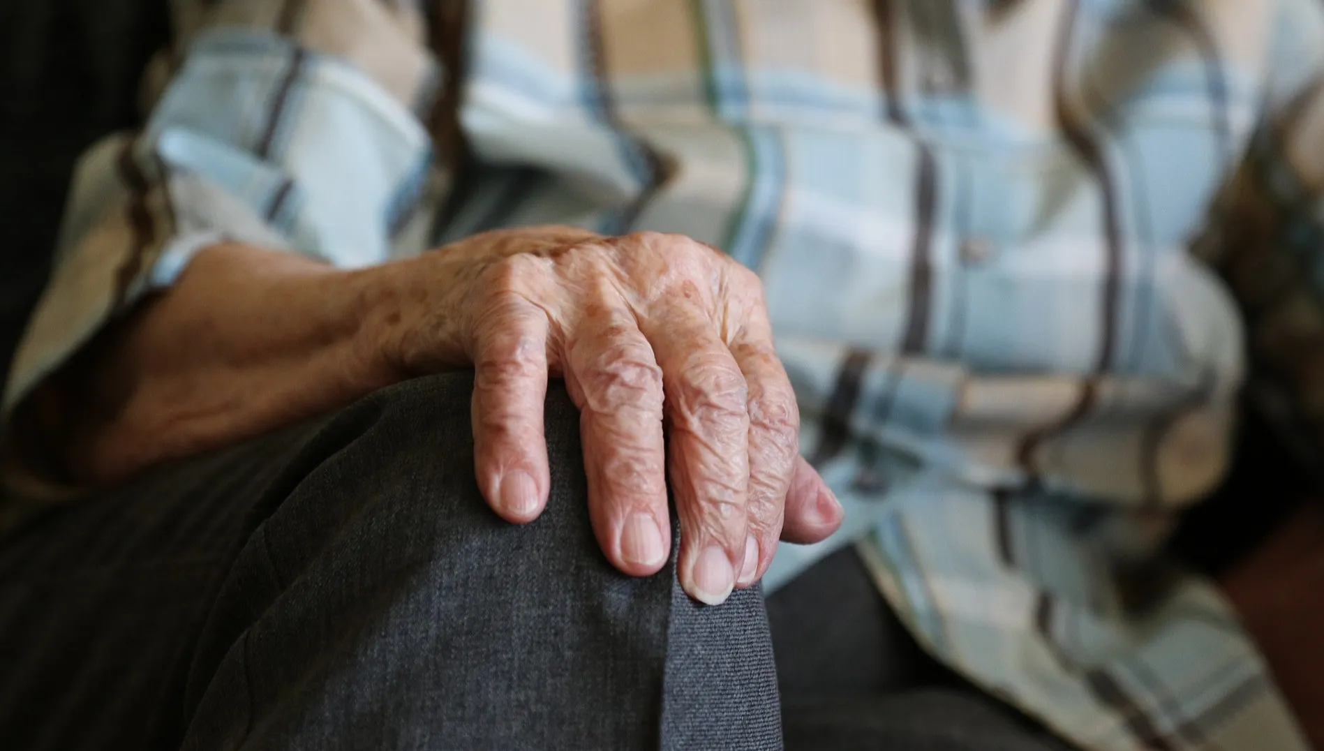 Seniorzy nie mają we Włoszech szans?! Lekarz o szokujących praktykach w szpitalach