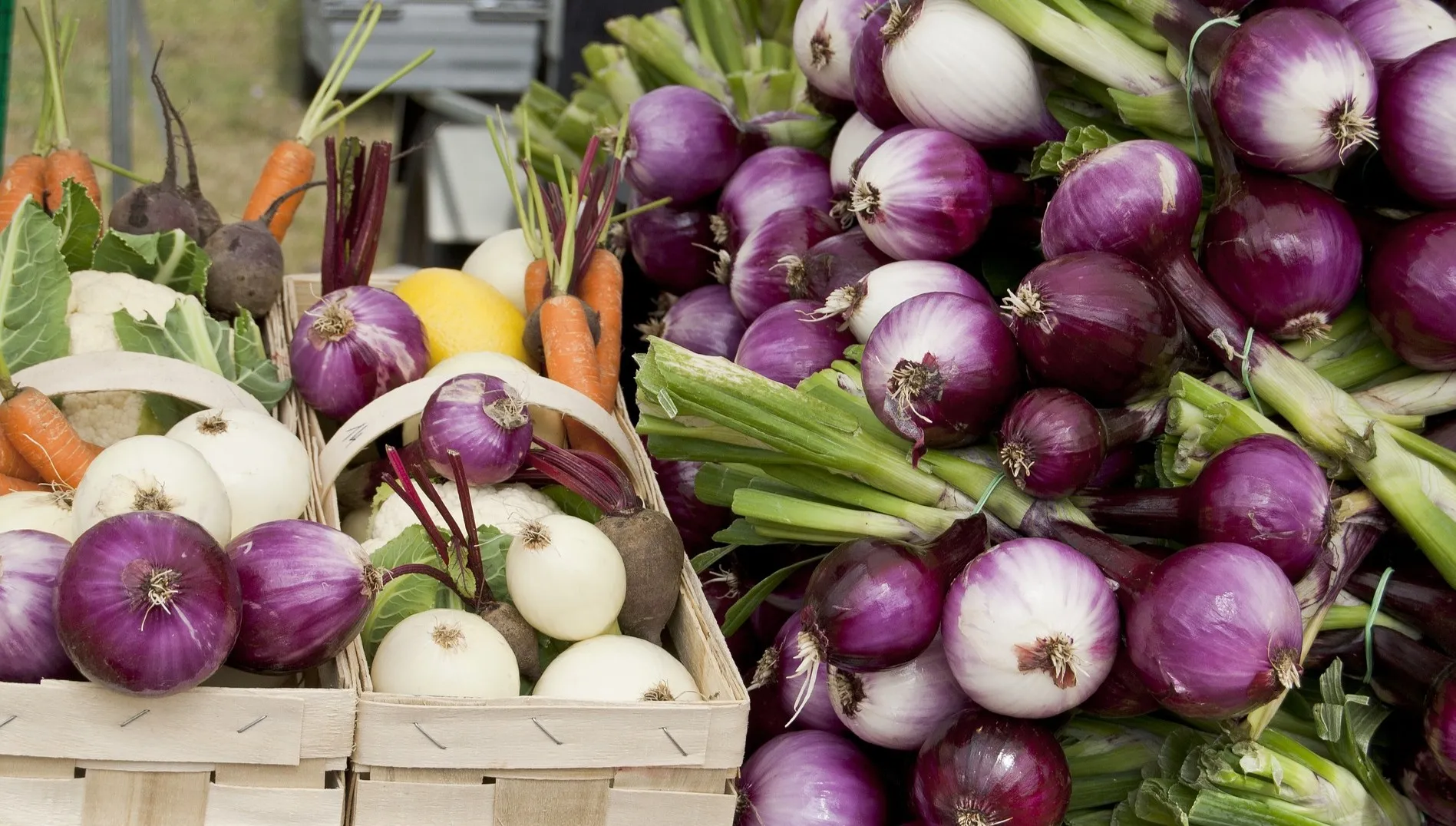 Minister apeluje, aby nie zamykać bazarów