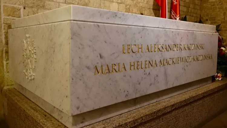 Prezes PiS modlił się na Wawelu