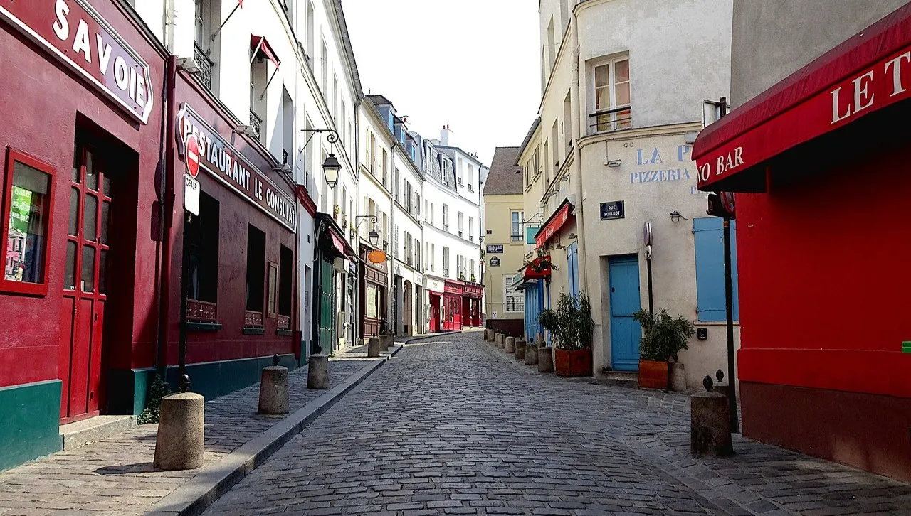 Francja: Ok. 400 nowych ofiar COVID-19. Znów spada liczba osób hospitalizowanych