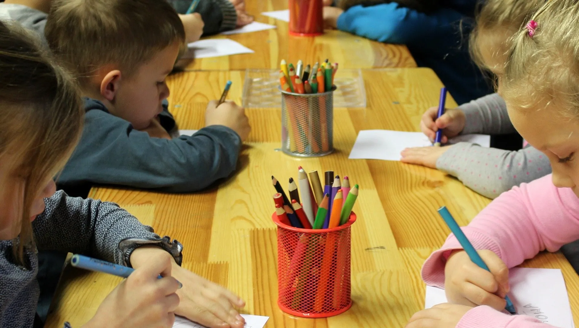 Warszawa: Co trzecie dziecko do przedszkola