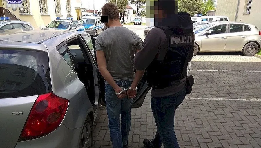 Kradł elektronikę z ciężarówek. Ujęła go policja