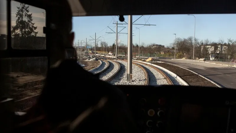 Motorniczowie i kierowcy autobusów ze wsparciem psychologicznym