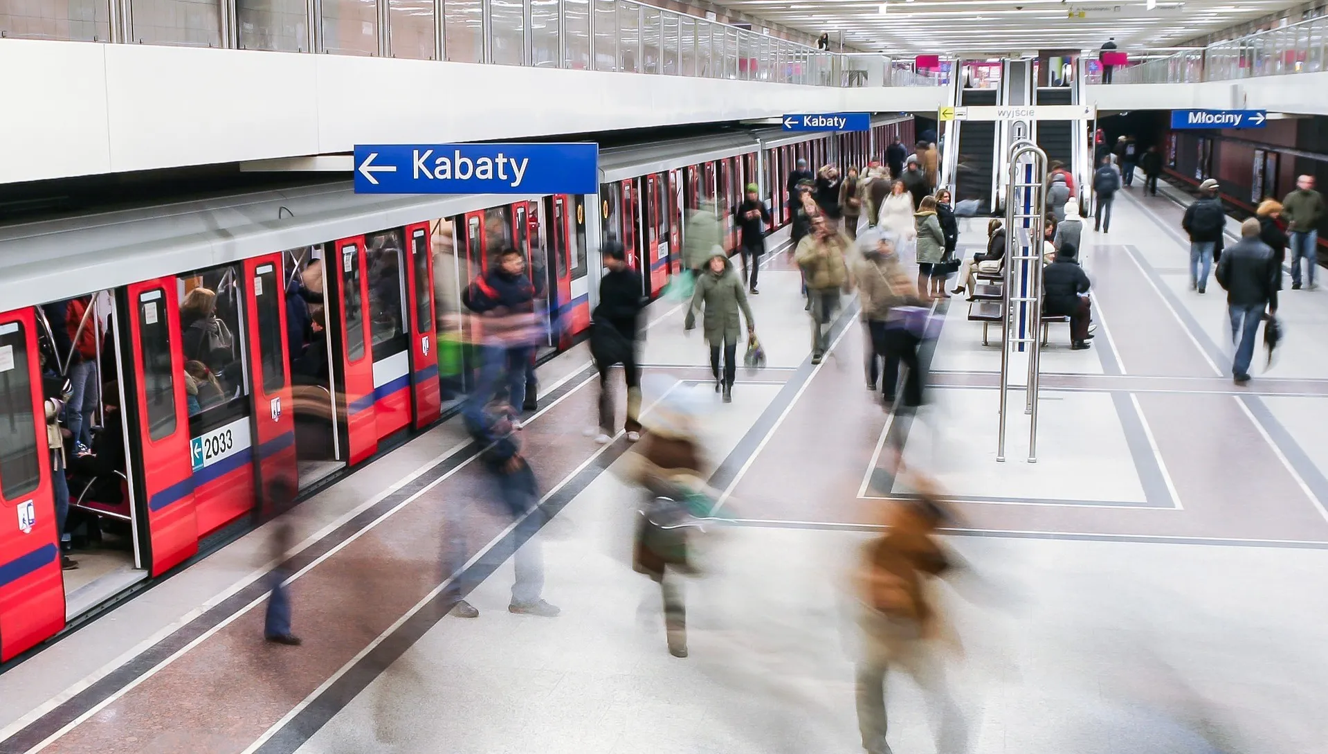 Warszawiacy odwieszają karty miejskie