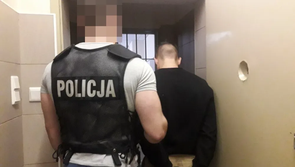 Oszuści "na policjanta" złapani na gorącym uczynku