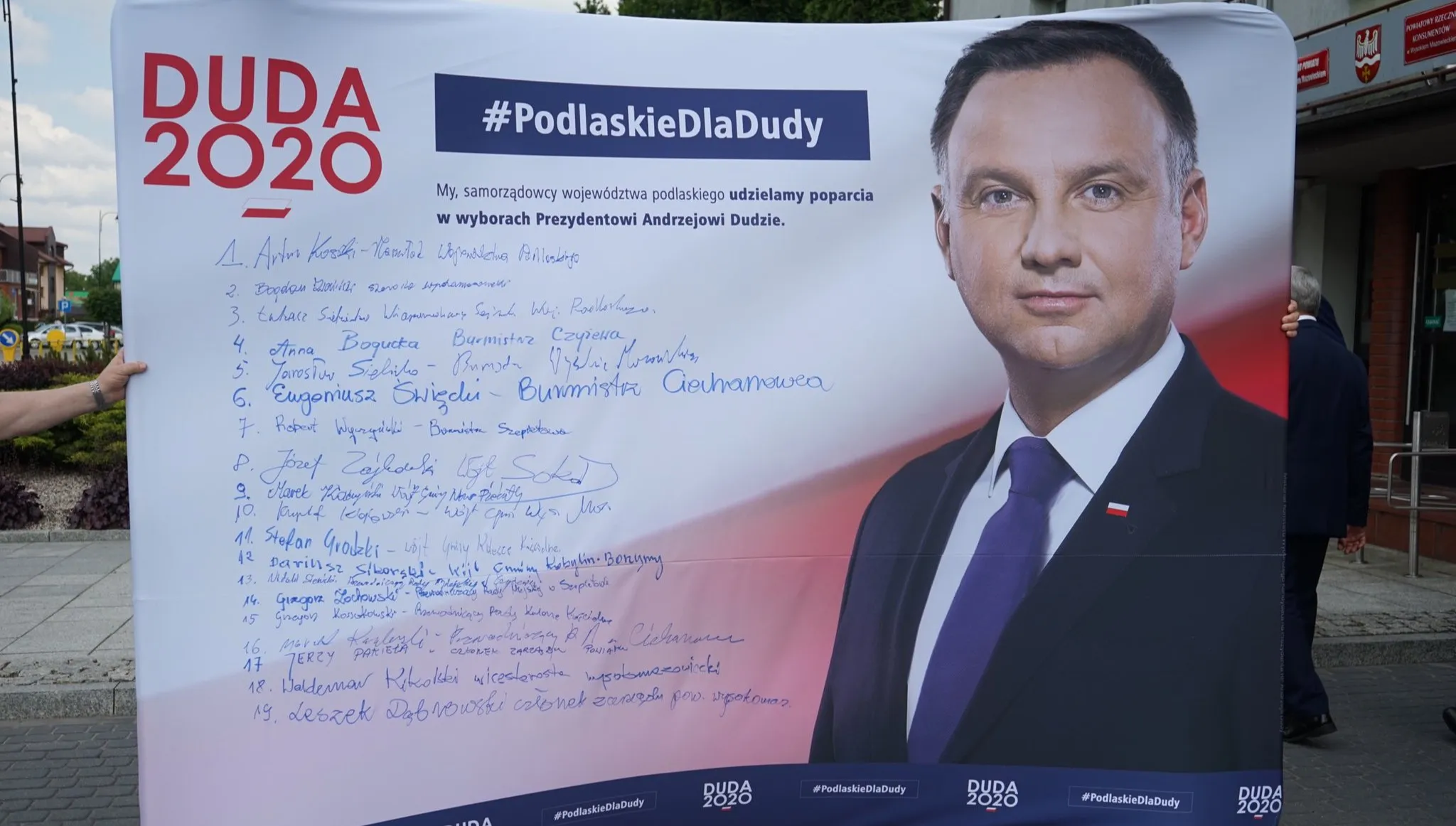 Lokalny PiS zwiera szeregi - chodzi o zwycięstwo Dudy