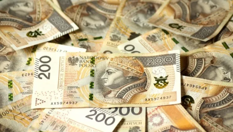 Komisja Europejska zatwierdziła polski program pomocy dla firm. Chodzi o 7,5 mld zł!