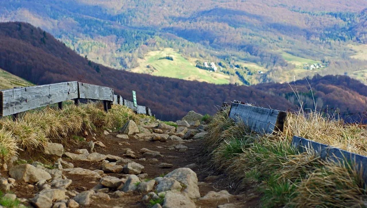 Bieszczady: ślisko na szlakach