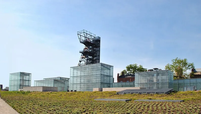 Sąd po stronie dyrektor Muzeum Śląskiego