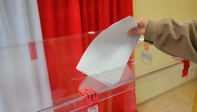 Andrzej Duda zachowuje przewagę w sondażach. Zapowiada się wysoka frekwencja