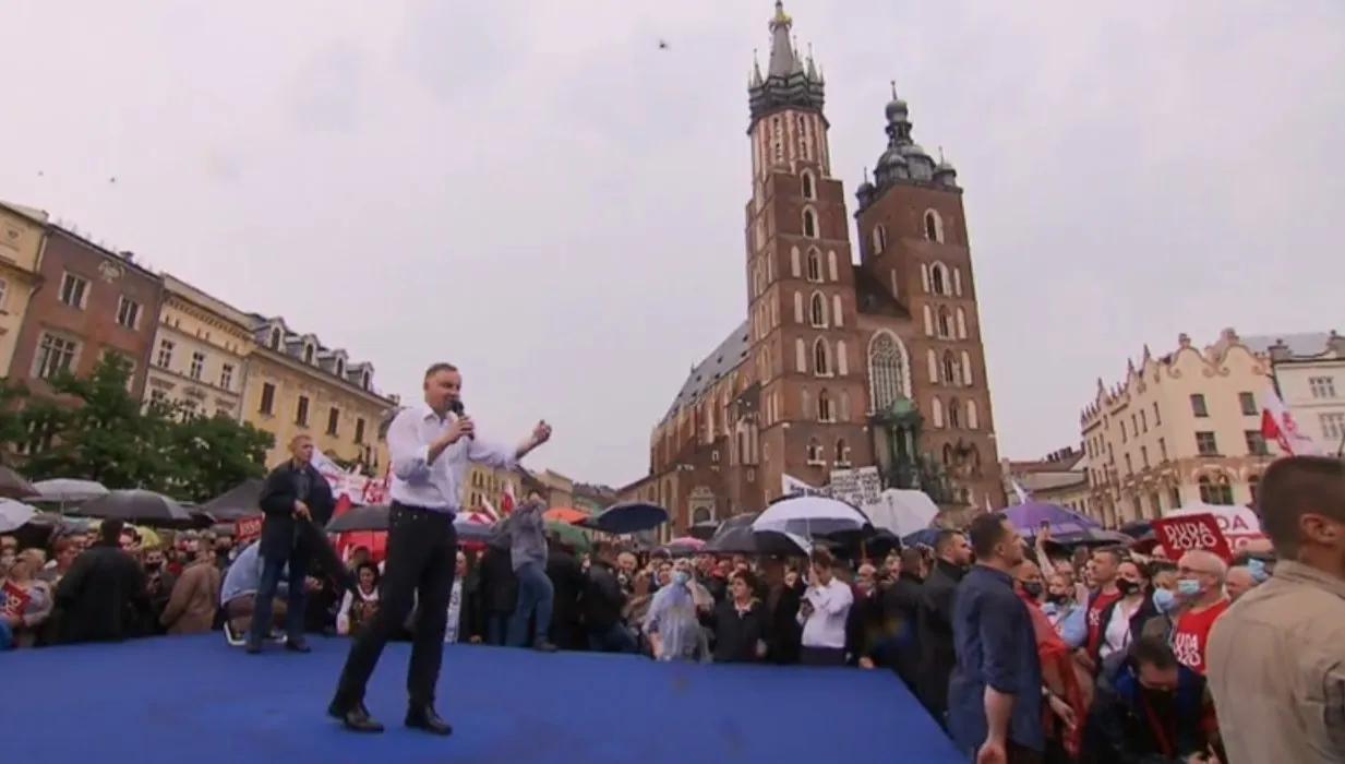 Prezydent Duda spełni obietnicę. Sejm zajmie się Funduszem Medycznym