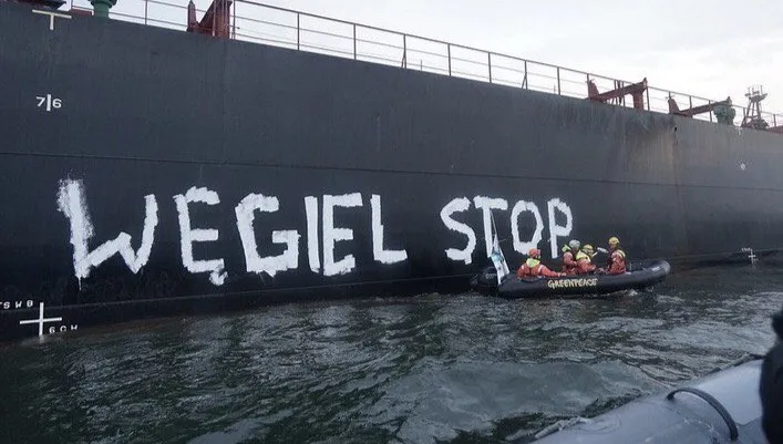 Aktywiści Greenpeace oskarżeni po blokadzie portu