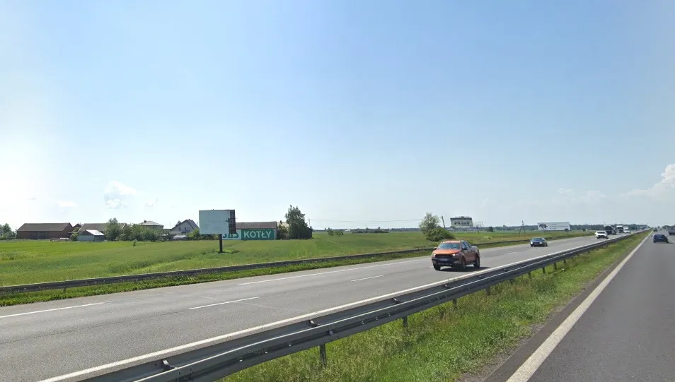 Wypadek pod Piotrkowem. Dwie osoby w szpitalu