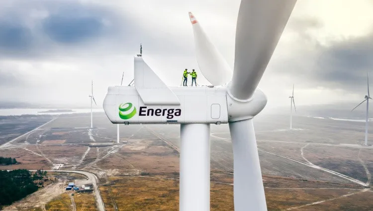 Turbiny wiatrowe ruszyły z czystą energią