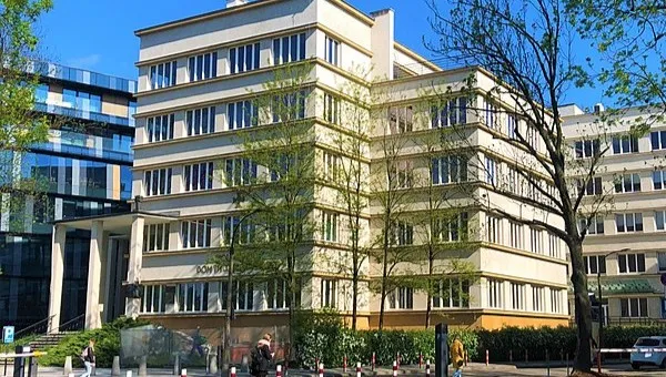 Budynek przy Oleandrach. Związek Legionistów nie odpuszcza