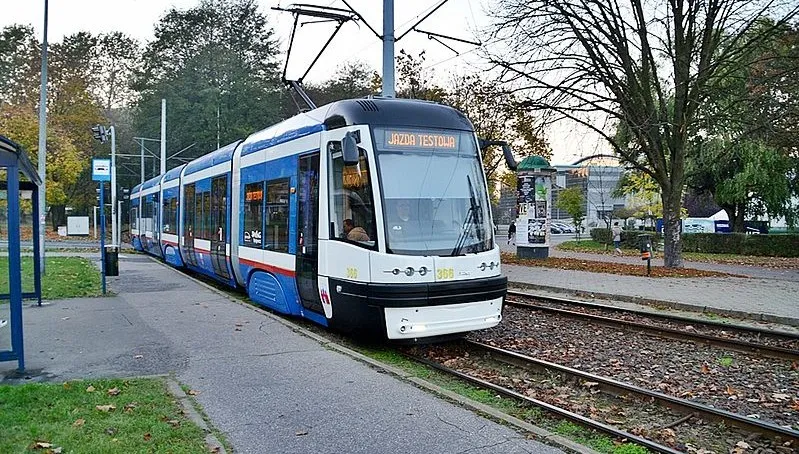 Toruń kupi pięć tramwajów od Pesy