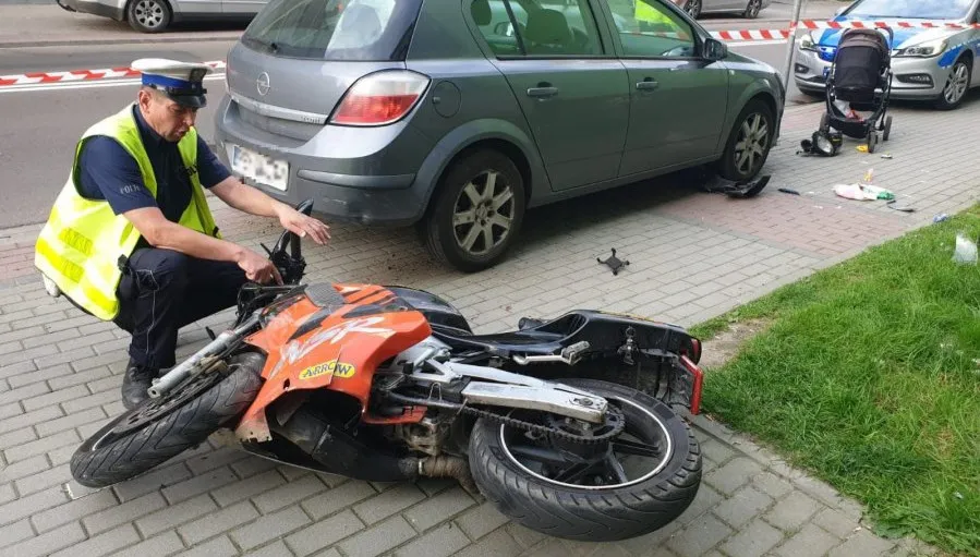 Motorowerem wjechał na chodnik. Pięć osób trafiło do szpitala