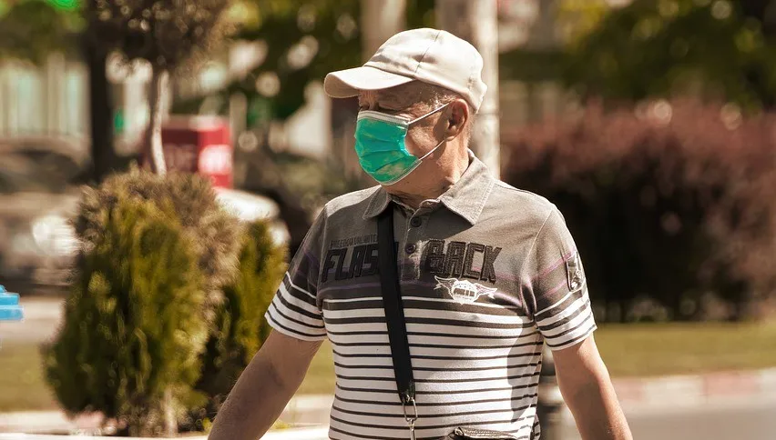 Poznań: 11 tysięcy maseczek dla seniorów
