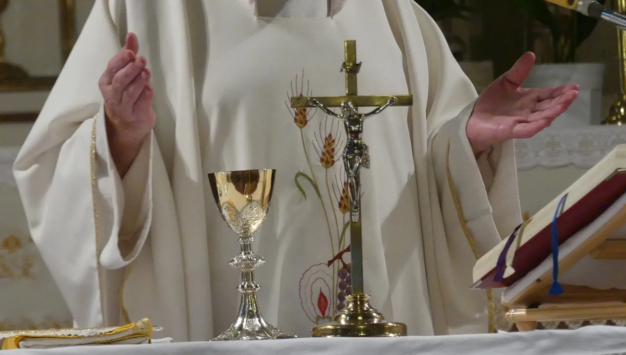 Ksiądz oskarżony o molestowanie chłopca stanął przed sądem