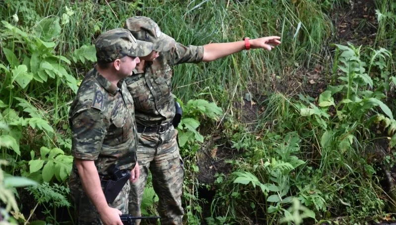 Mandaty dla turystów za wycieczkę na zieloną granicę