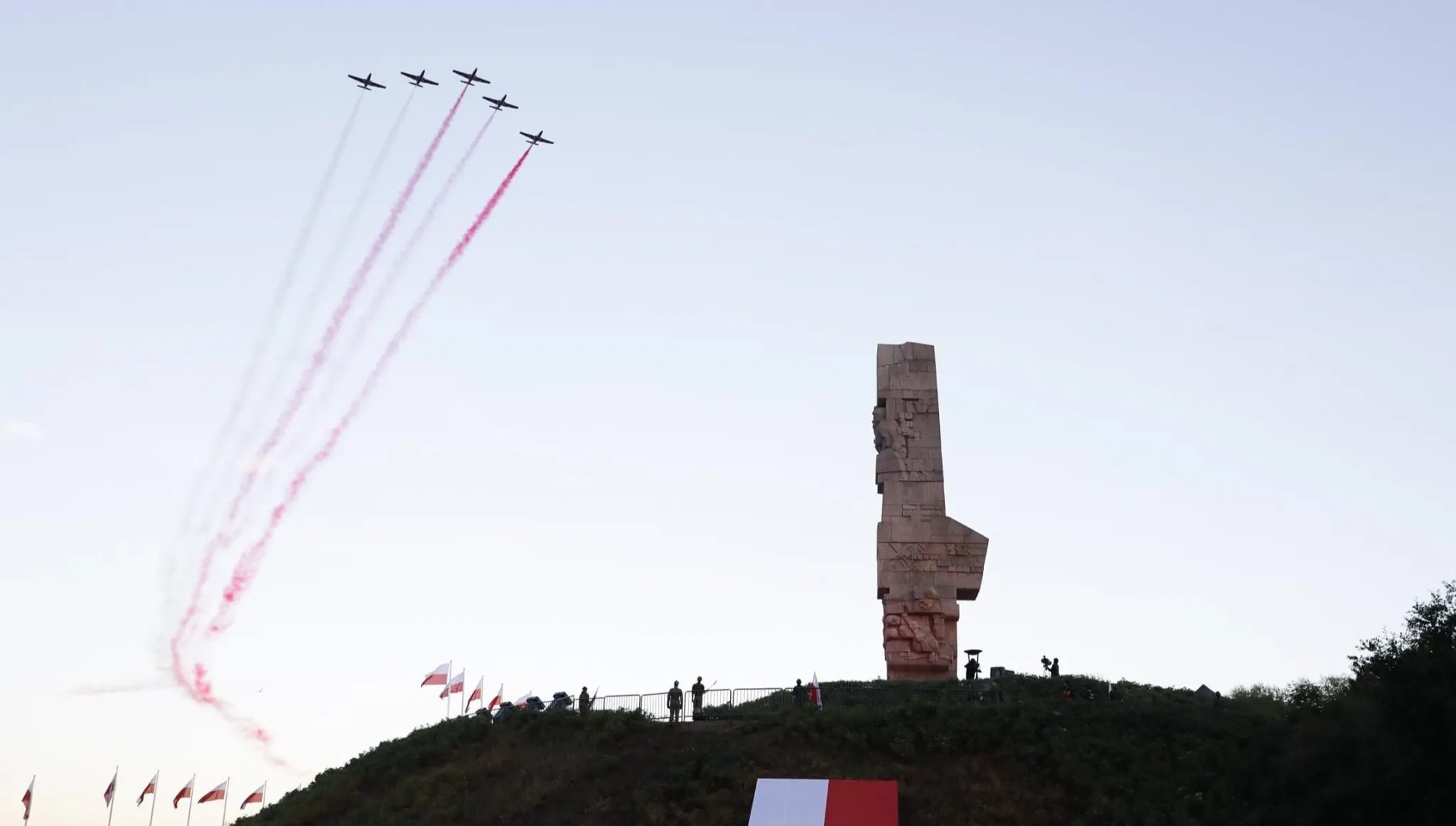 Wicepremier  Gliński o obrońcach Westerplatte