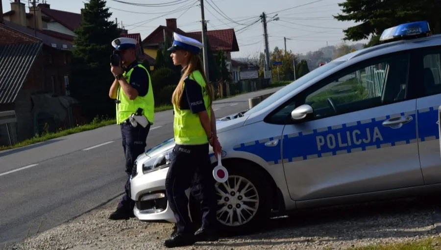 W trakcie tych wakacji mniej wypadków na drogach
