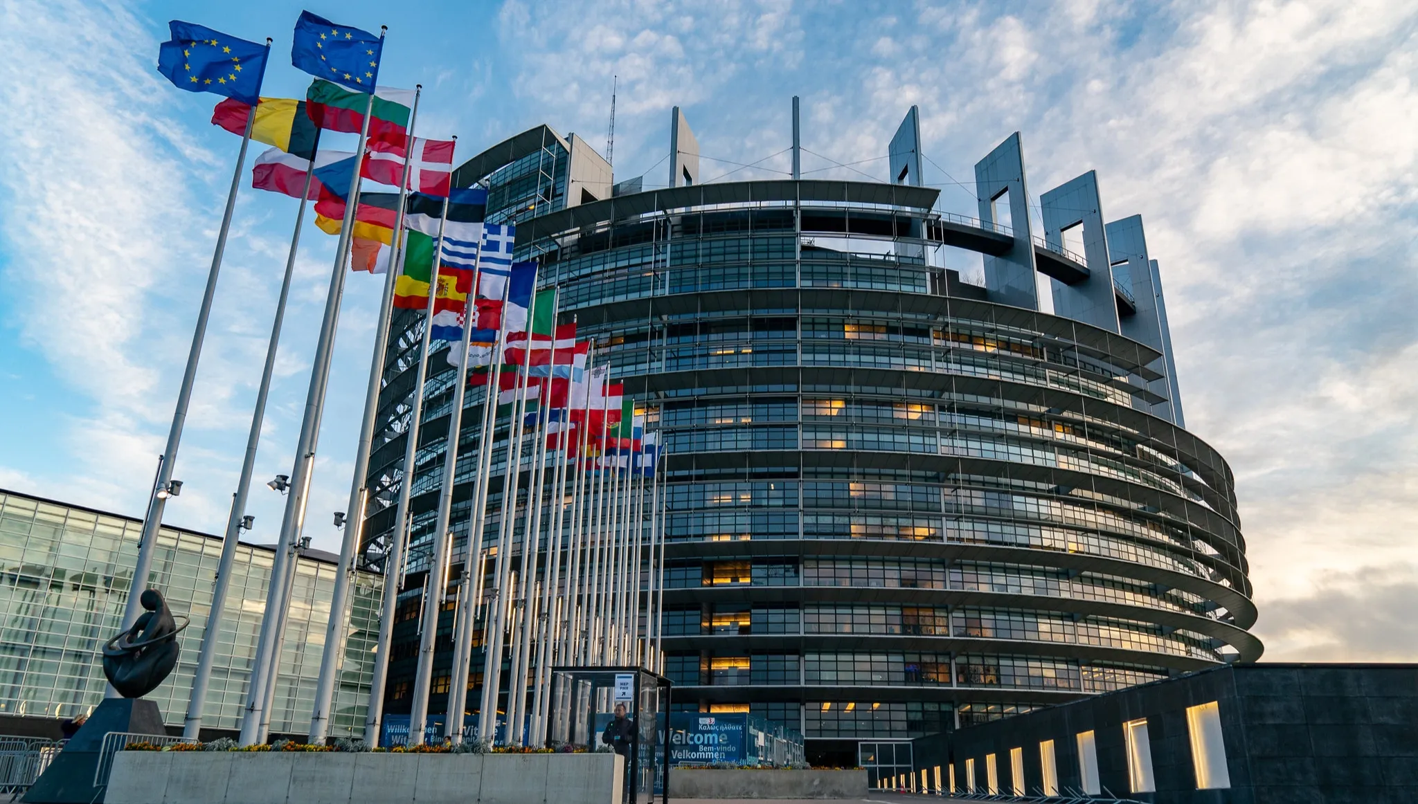 UE gotowa do walki z kryzysem gospodarczym? Mocny głos eurodeputowanych z Polski