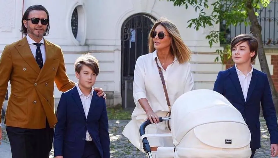 "Perfekcyjna" wróciła do pracy, jej fani w szoku. "A co z karmieniem?". Jest riposta!