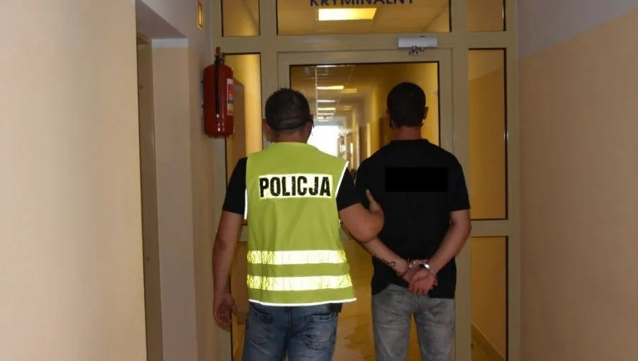 To on atakował ekspedientki w sklepach w Jarosławiu