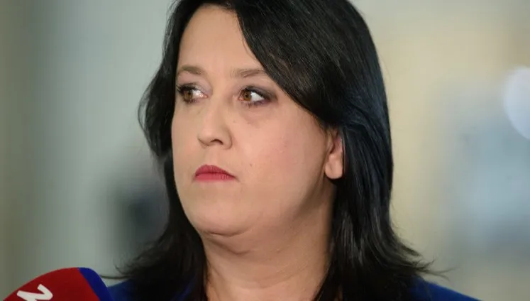 Rzeczniczka PiS po spotkaniu kierownictwa partii: „Piłka jest cały czas po stronie Solidarnej Polski”