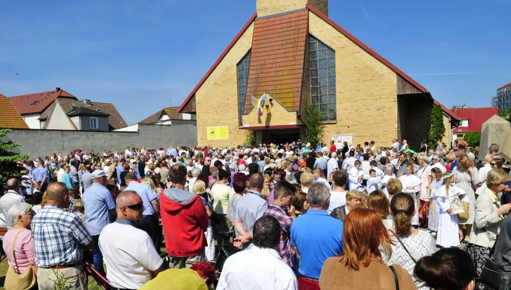 Covid-19: kościół i klasztor w Darłówku zamknięty do odwołania