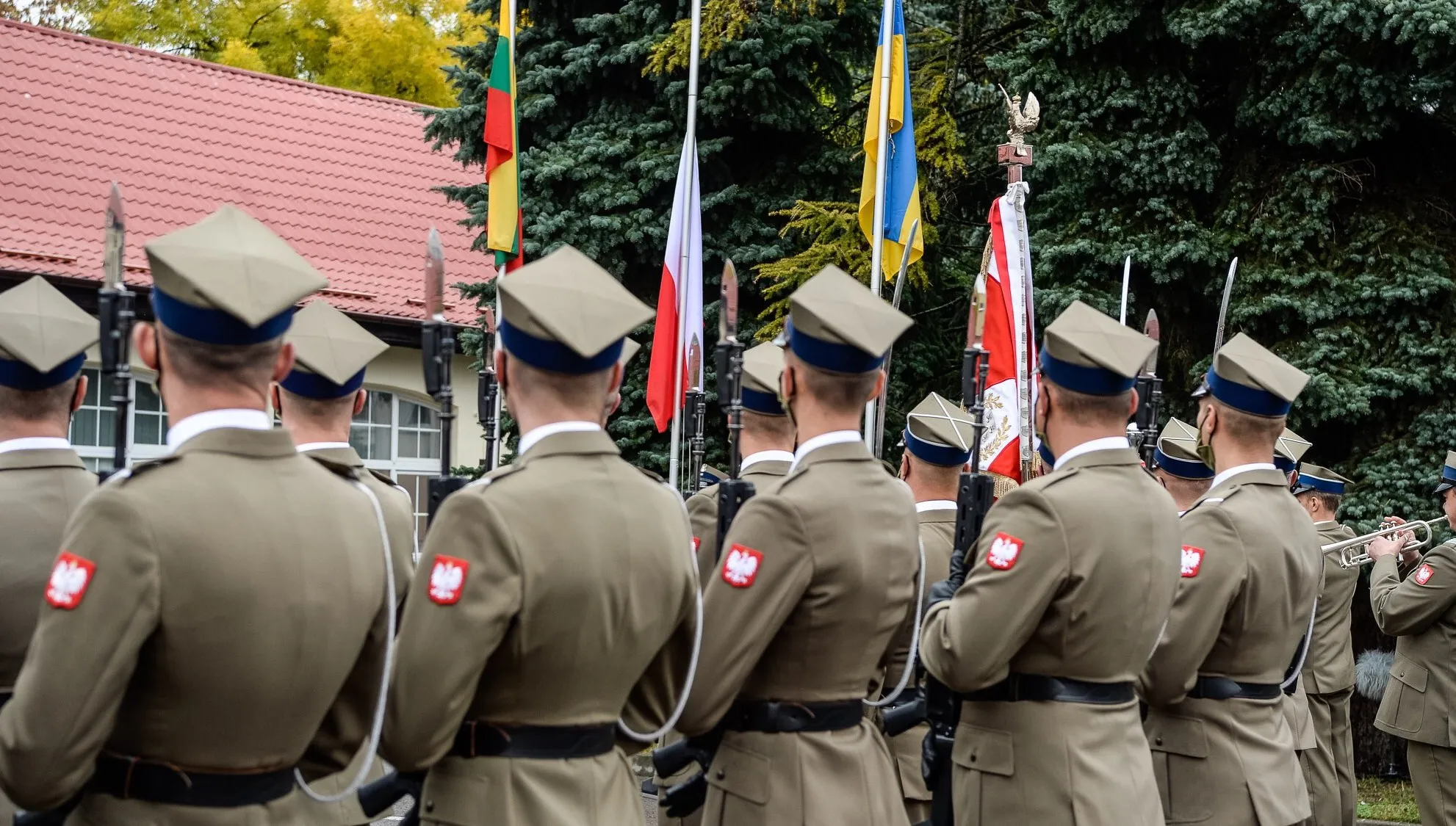 Litwini, Polacy i Ukraińcy we wspólnej brygadzie