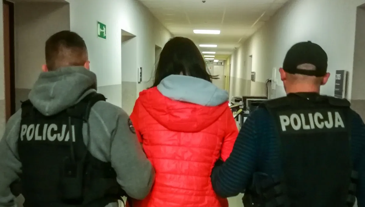 Troje oszustów "na policjanta" trafiło na komisariat