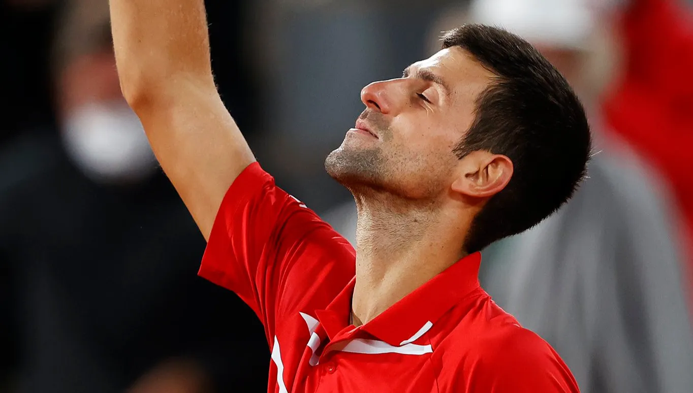Novak Djokovic w finale Rolanda Garrosa. Serb zagra z Rafą Nadalem o triumf na paryskich kortach