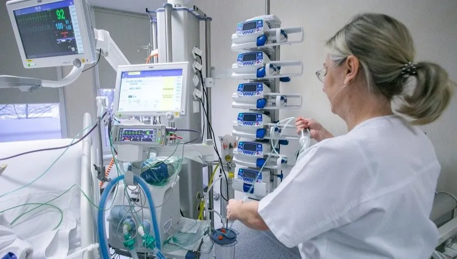 145 respiratorów dla szpitali z marszałkowskiego pakietu