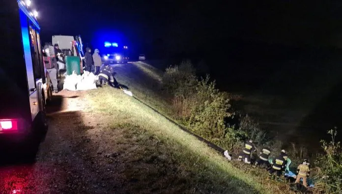 Przeciekał wał przeciwpowodziowy na Wiśle