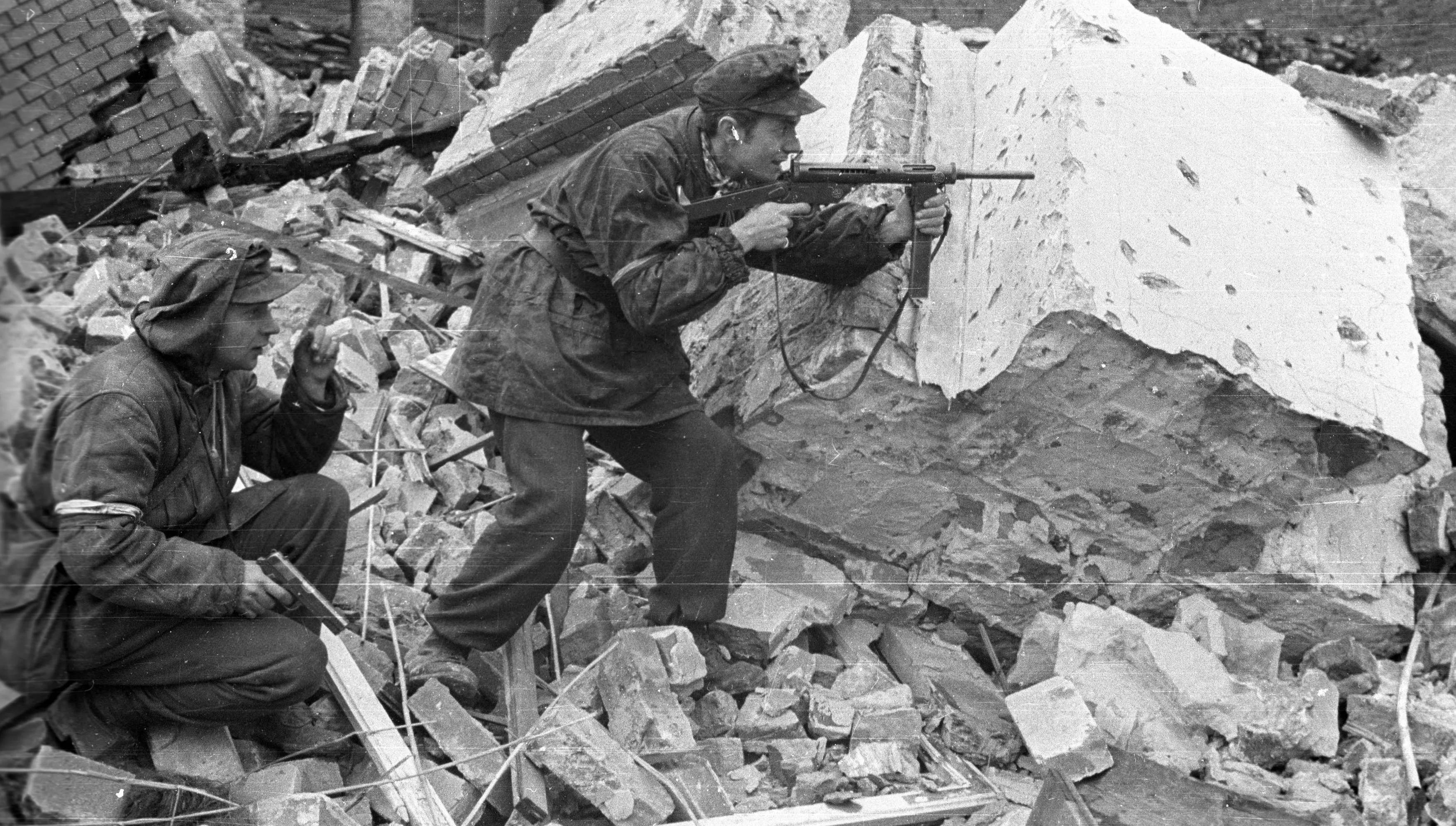 Minister Rau zapowiada przełom. Ma dotyczyć upamiętnienia polskich ofiar II WŚ