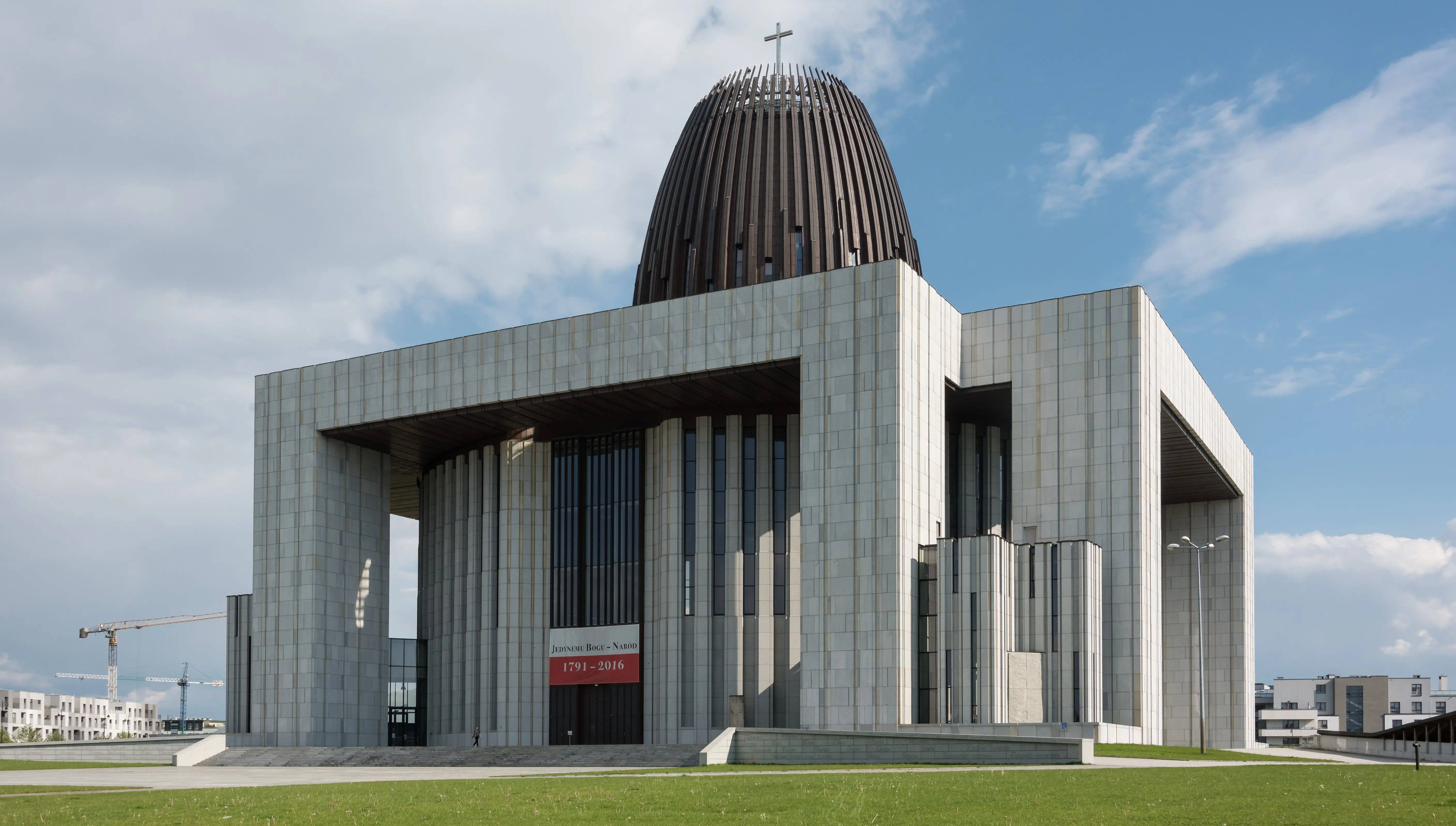 Nowe obostrzenia. Limity w warszawskich kościołach