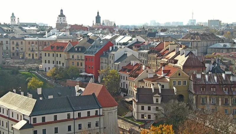 Lublin w czerwonej strefie. Mniej ludzi na targowiskach